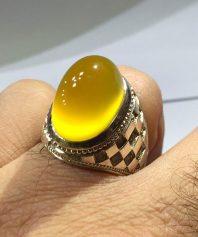 انگشتر عقیق زرد شطرنجی