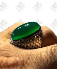 انگشتر عقیق سبز کهنه طوق دار